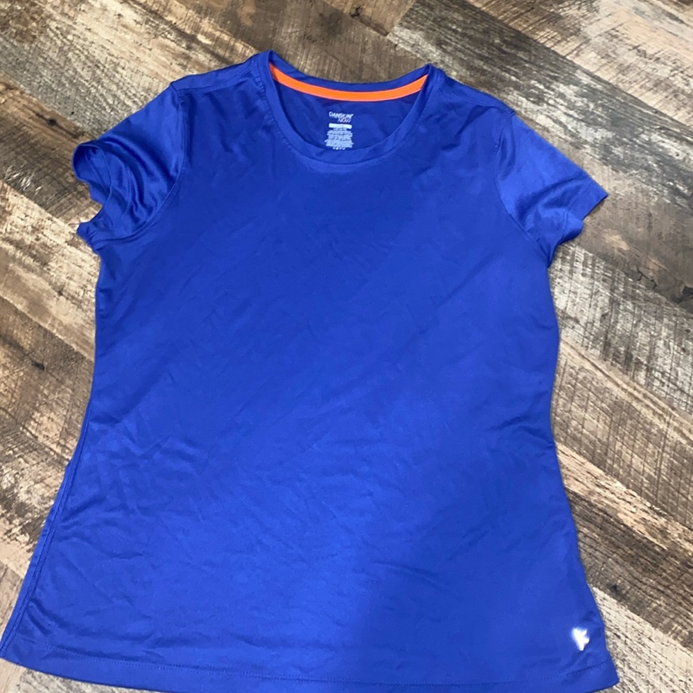 Active workout top, like new size large 12/14